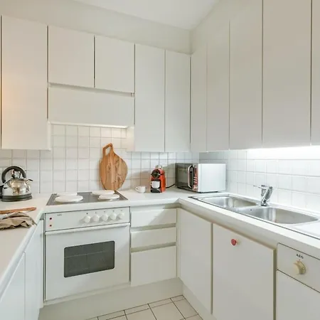 Vakantiehuis Huswell - Authentic With Terraces And Parking *