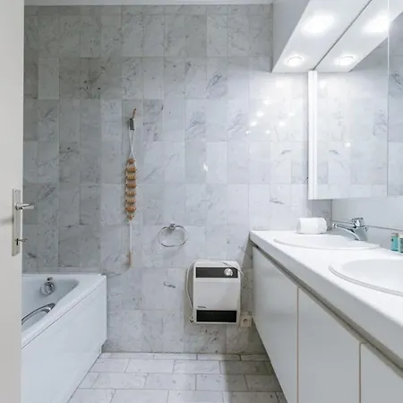 Huswell - Authentic With Terraces And Parking Apartment *