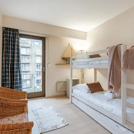 Vakantiehuis Huswell - Authentic With Terraces And Parking