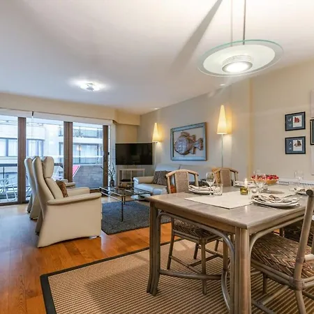 Vakantiehuis Huswell - Authentic With Terraces And Parking *